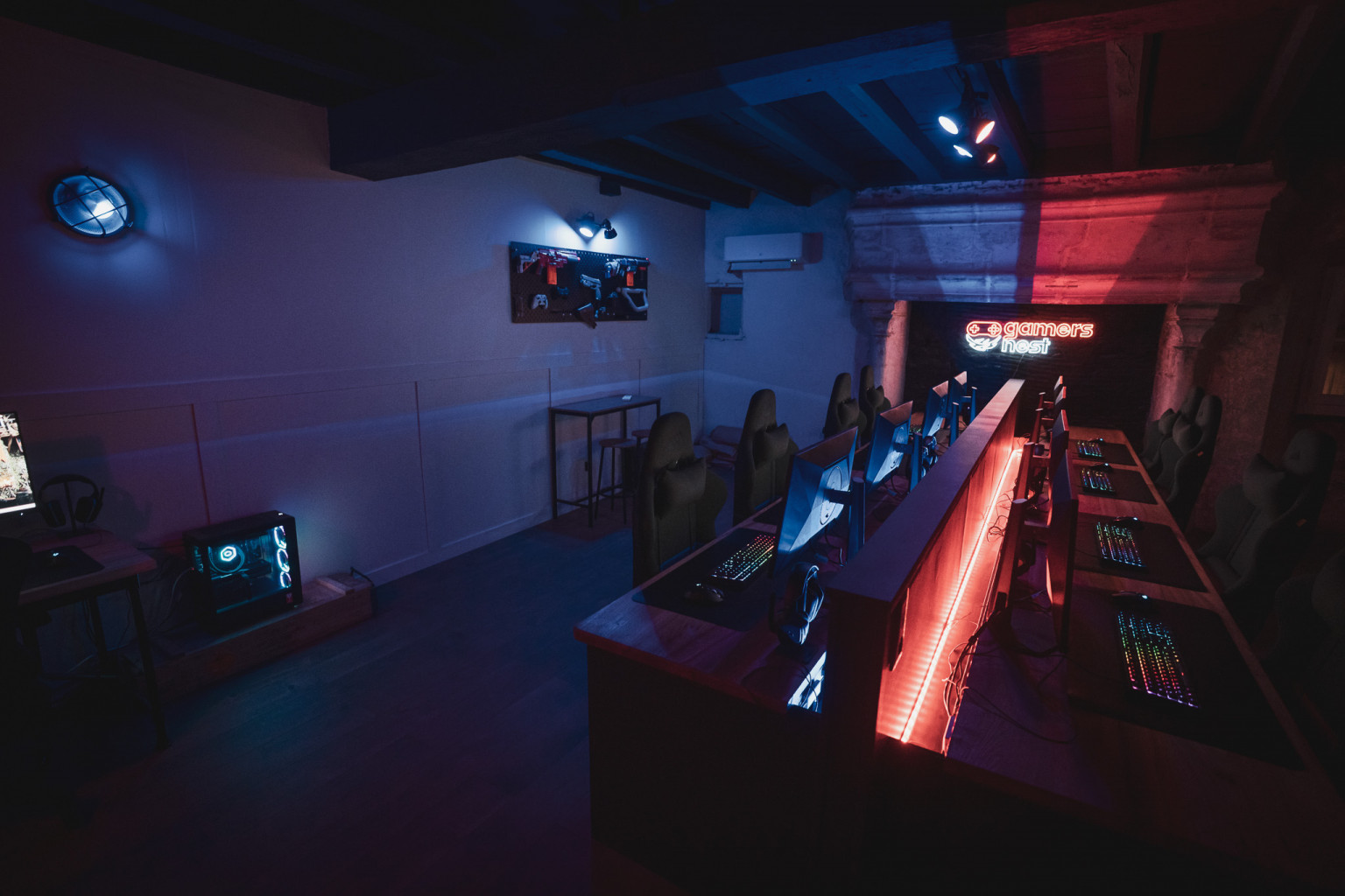 Salle PC Maisons Gaming Gamers NEst